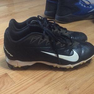 Men’s Nike baseball cleats - size 8.5